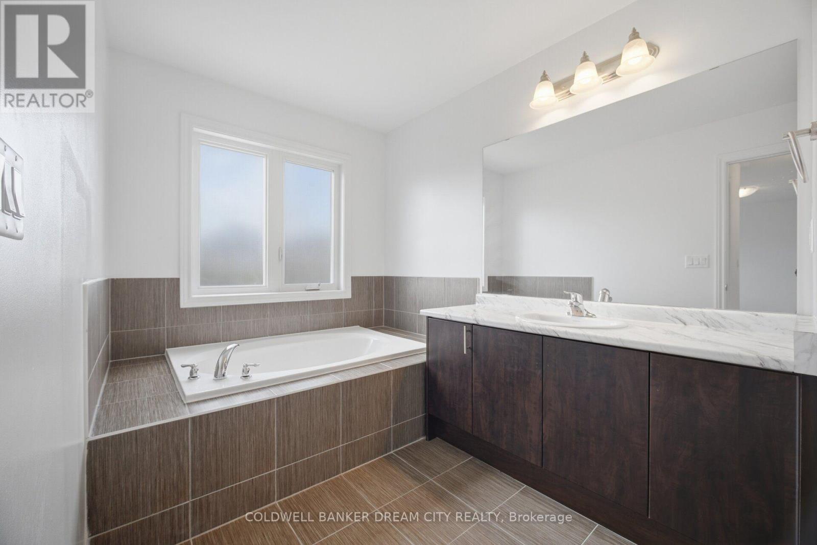 420 Vandusen Avenue, Southgate, Ontario  N0C 1B0 - Photo 25 - X13719346