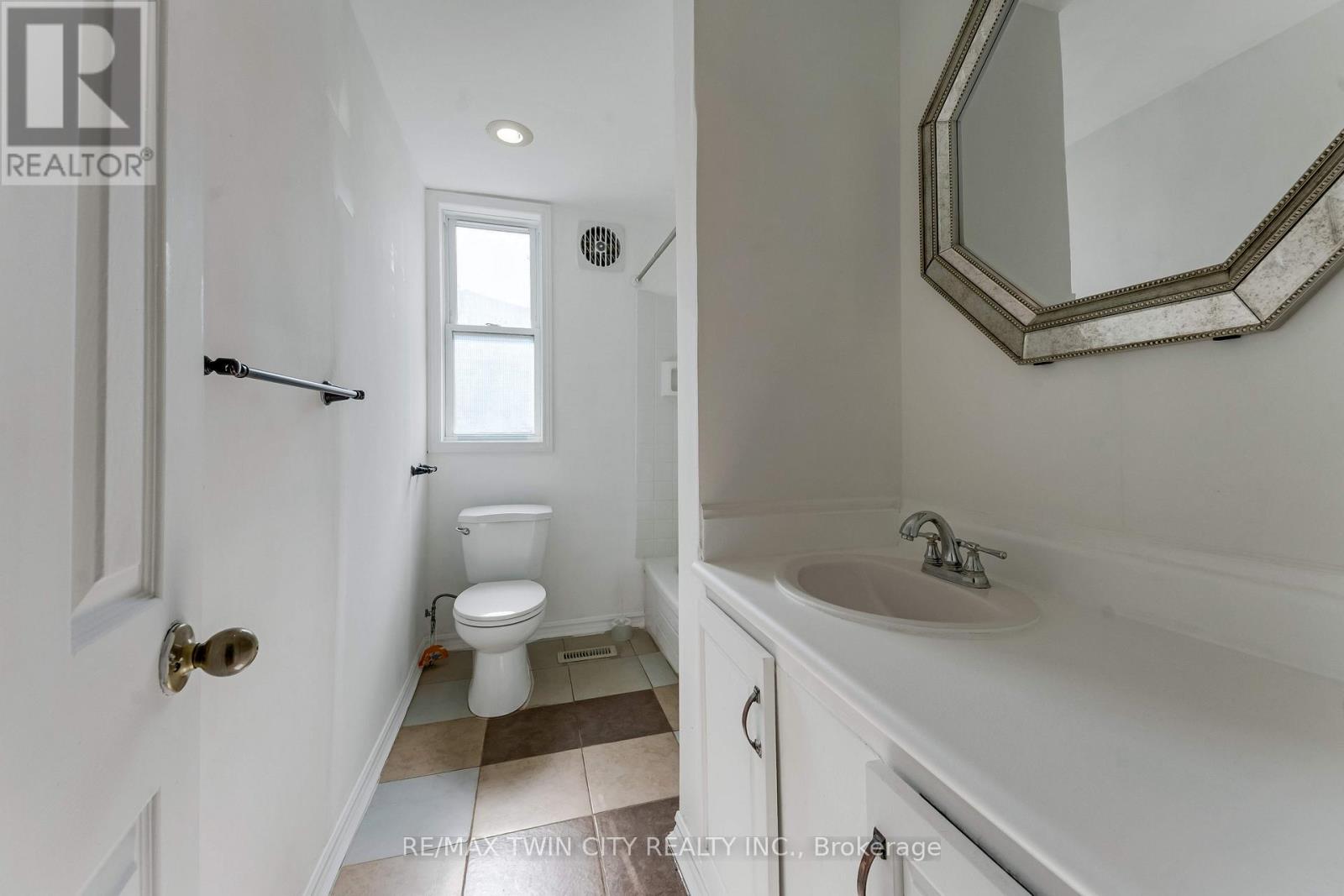 1159 Union Street, Kitchener, Ontario  N2H 6K3 - Photo 16 - X13719406