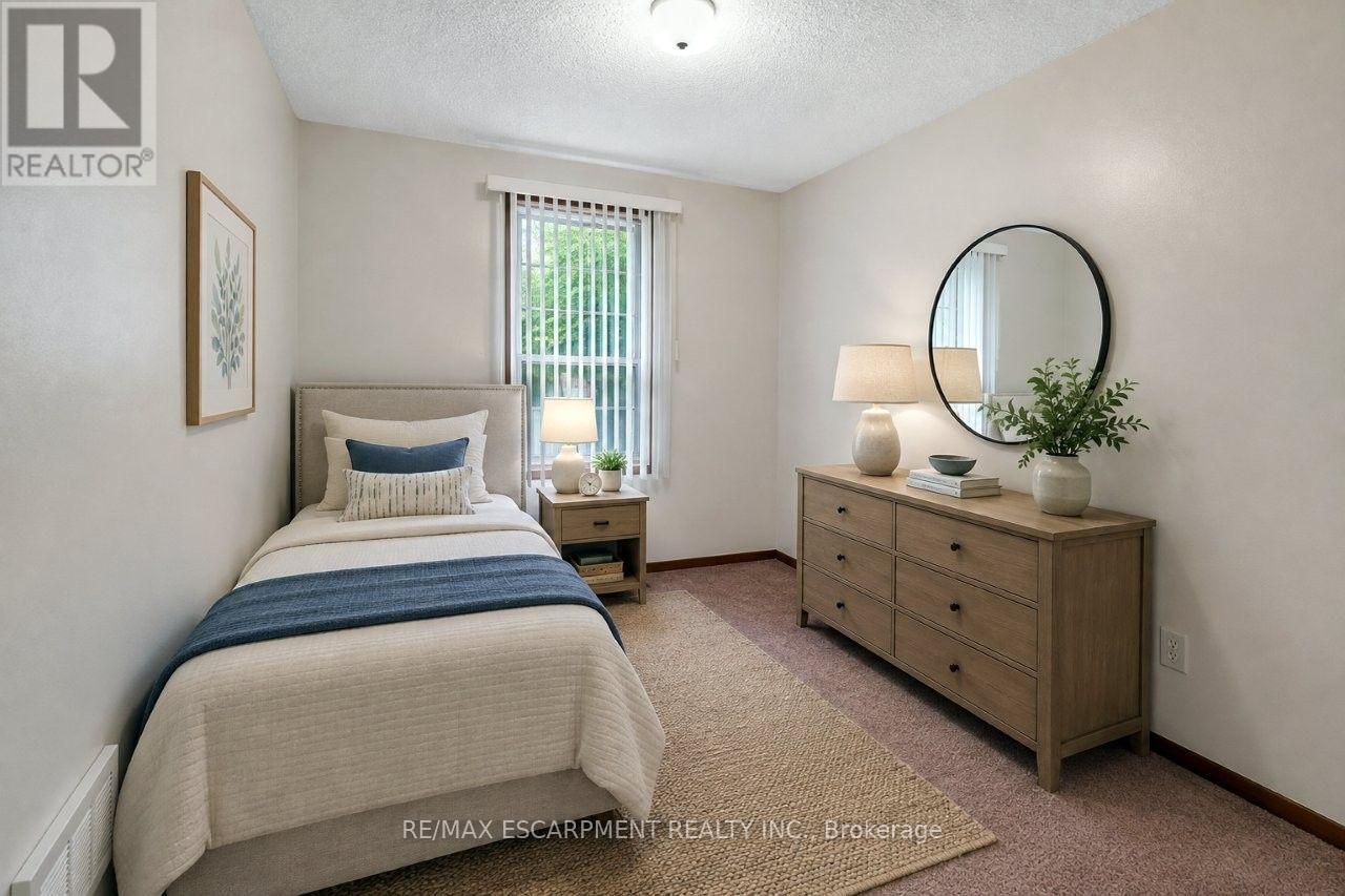 4193 Regent Court, Lincoln, Ontario  L3J 0N4 - Photo 12 - X13719444