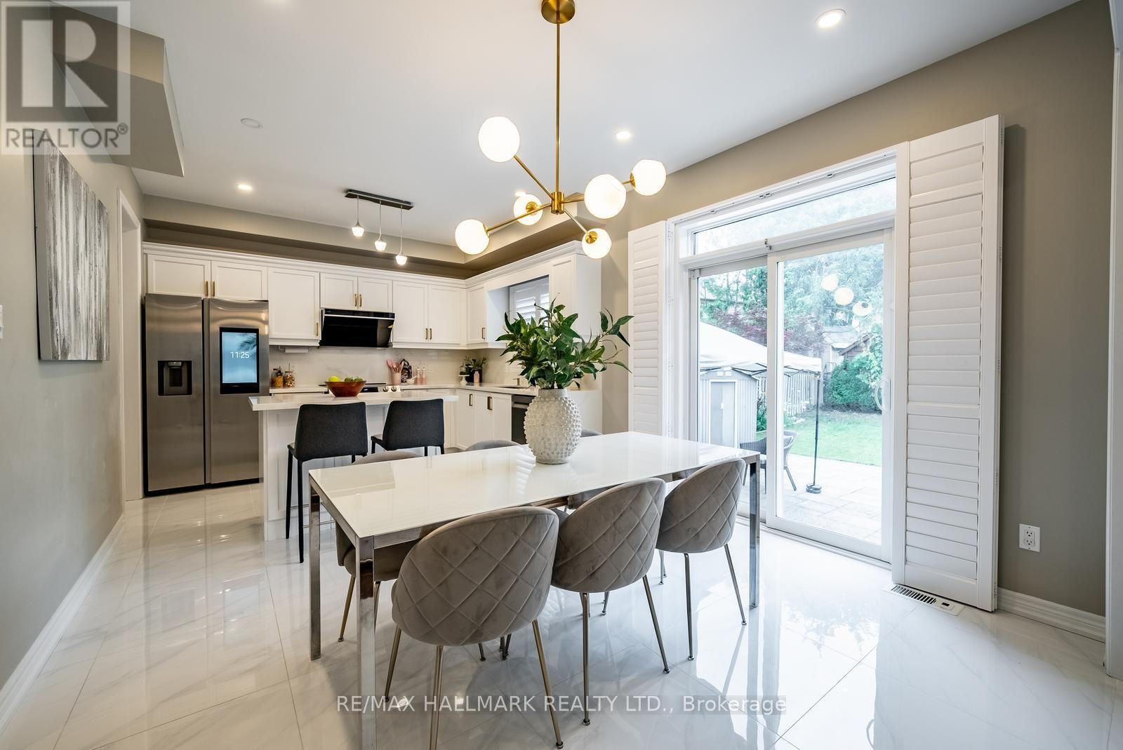 411 Hoover Park Drive, Whitchurch-Stouffville, Ontario  L4A 1P4 - Photo 12 - N13598976