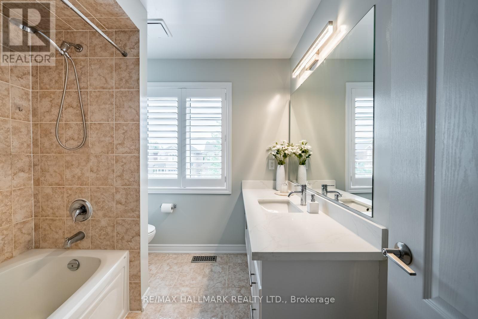 411 Hoover Park Drive, Whitchurch-Stouffville, Ontario  L4A 1P4 - Photo 36 - N13598976