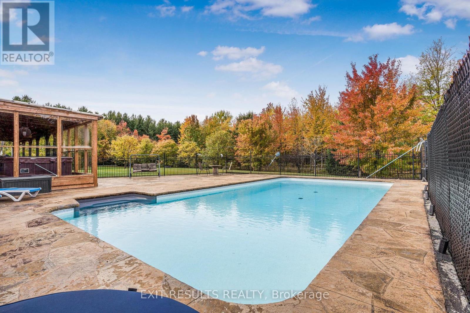 638 St Thomas Road E, Russell, Ontario  K0A 1W0 - Photo 6 - X13568160