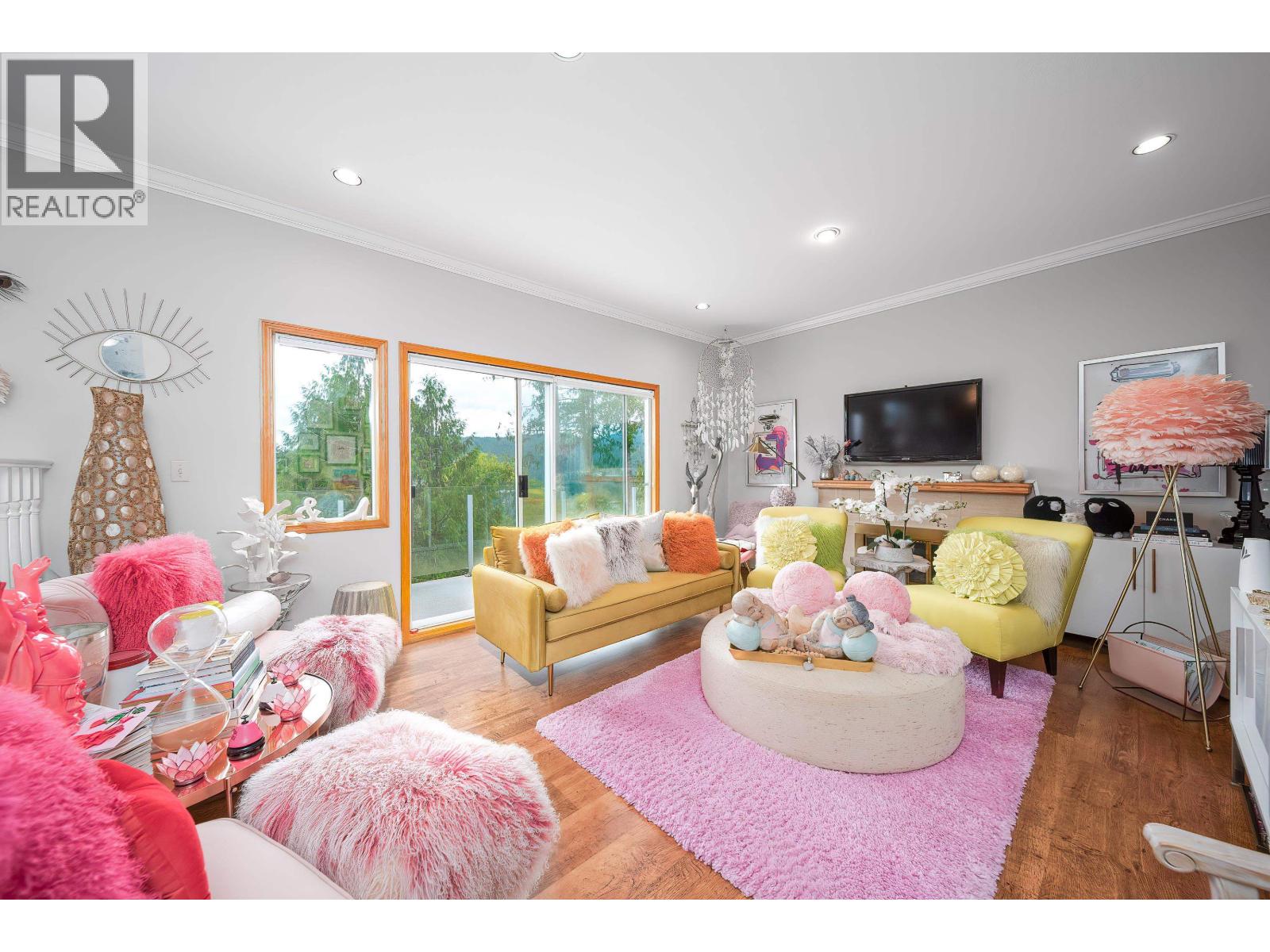 5343 Monte Bre Crescent, West Vancouver, British Columbia  V7W 3A7 - Photo 5 - R3159322