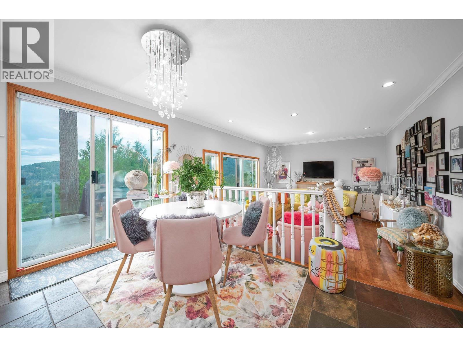 5343 Monte Bre Crescent, West Vancouver, British Columbia  V7W 3A7 - Photo 6 - R3159322