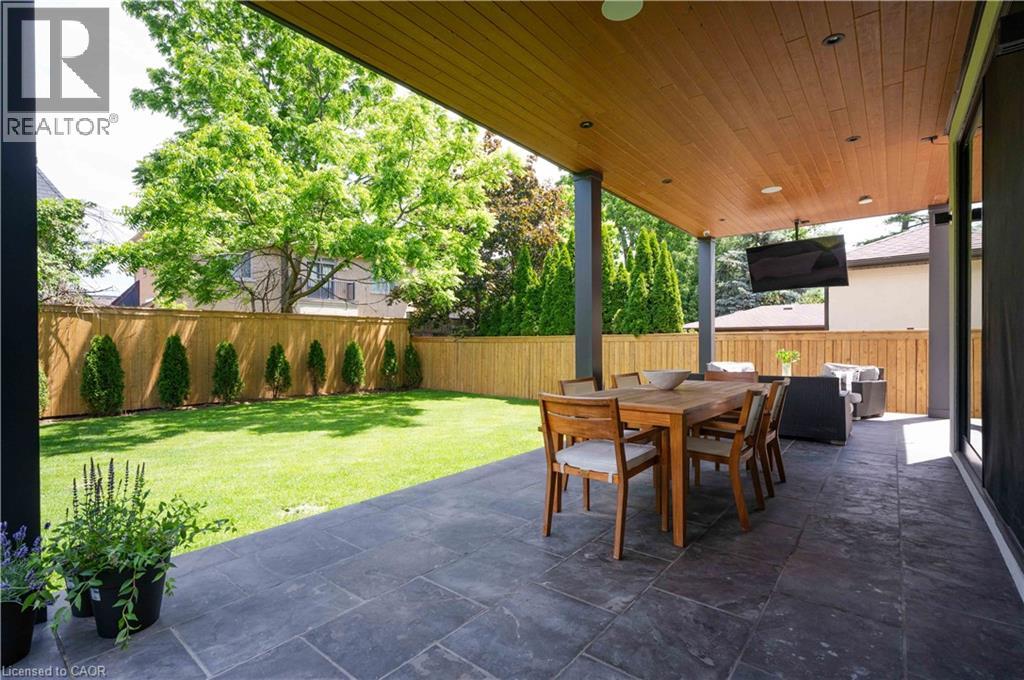 203 Weybourne Road, Oakville, Ontario  L6K 2T7 - Photo 41 - 40858040