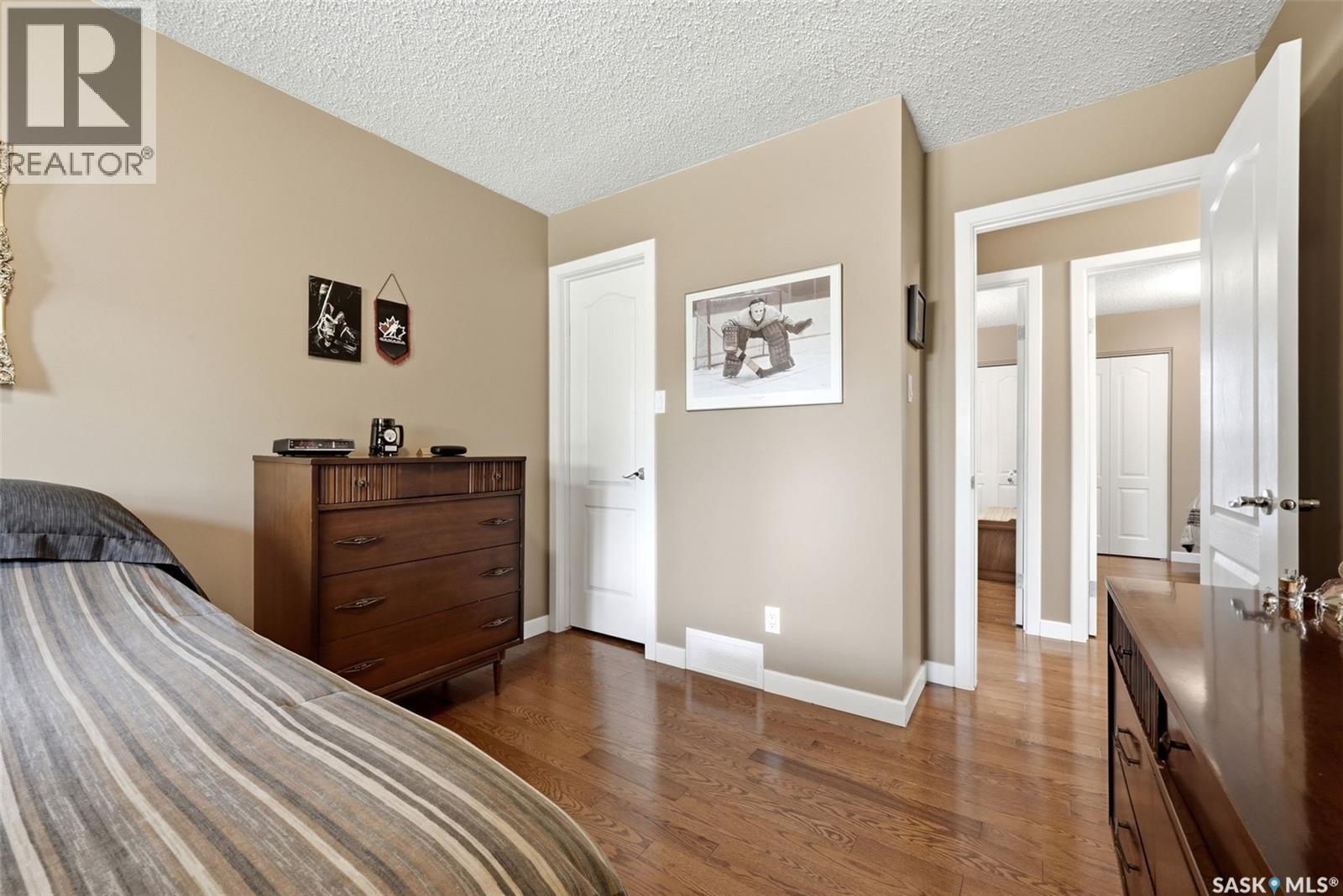 906 Hopkins Crescent N, Regina, Saskatchewan  S4X 2N3 - Photo 13 - SK046746