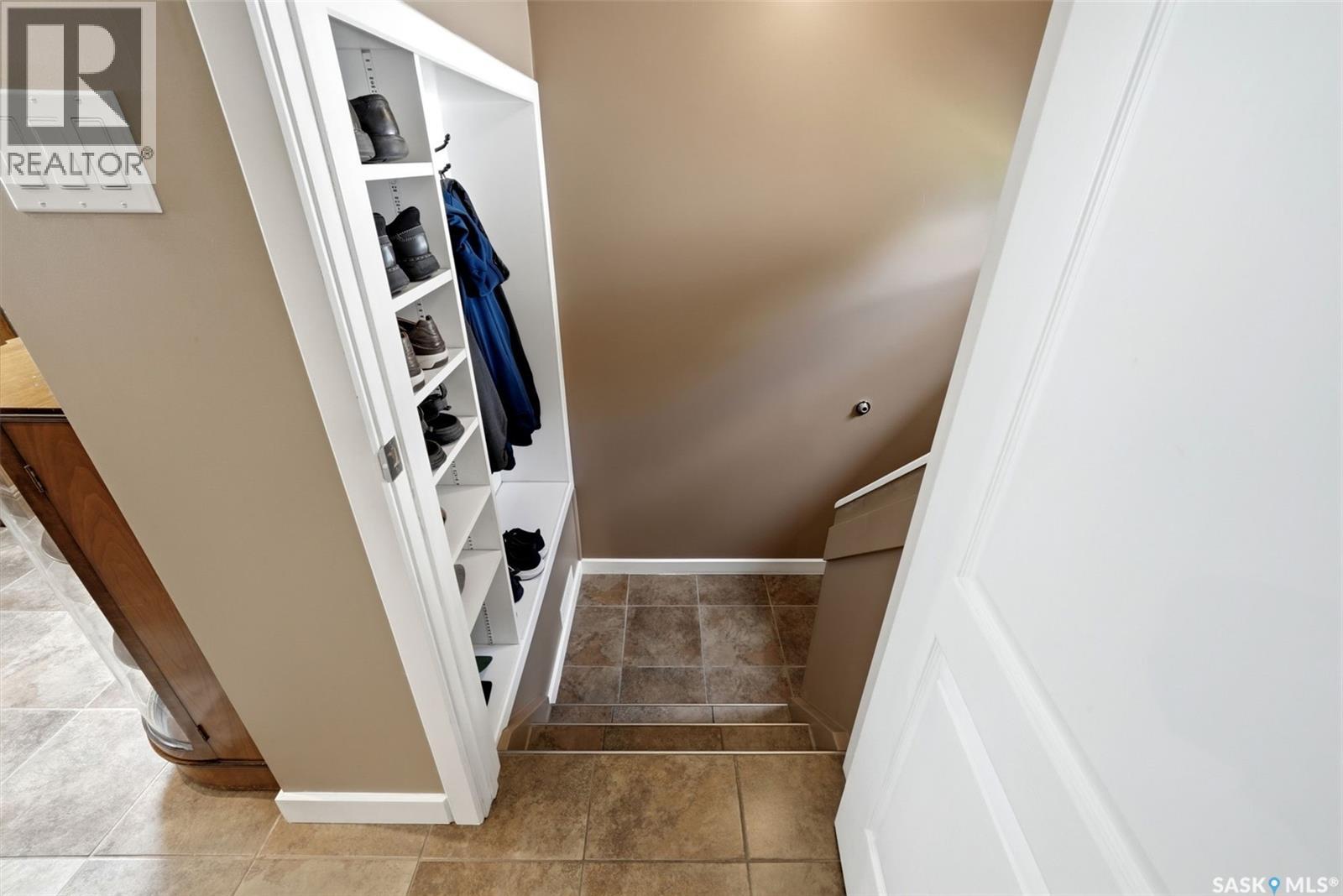 906 Hopkins Crescent N, Regina, Saskatchewan  S4X 2N3 - Photo 20 - SK046746