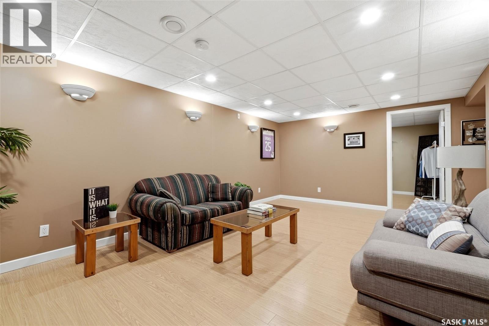 906 Hopkins Crescent N, Regina, Saskatchewan  S4X 2N3 - Photo 22 - SK046746