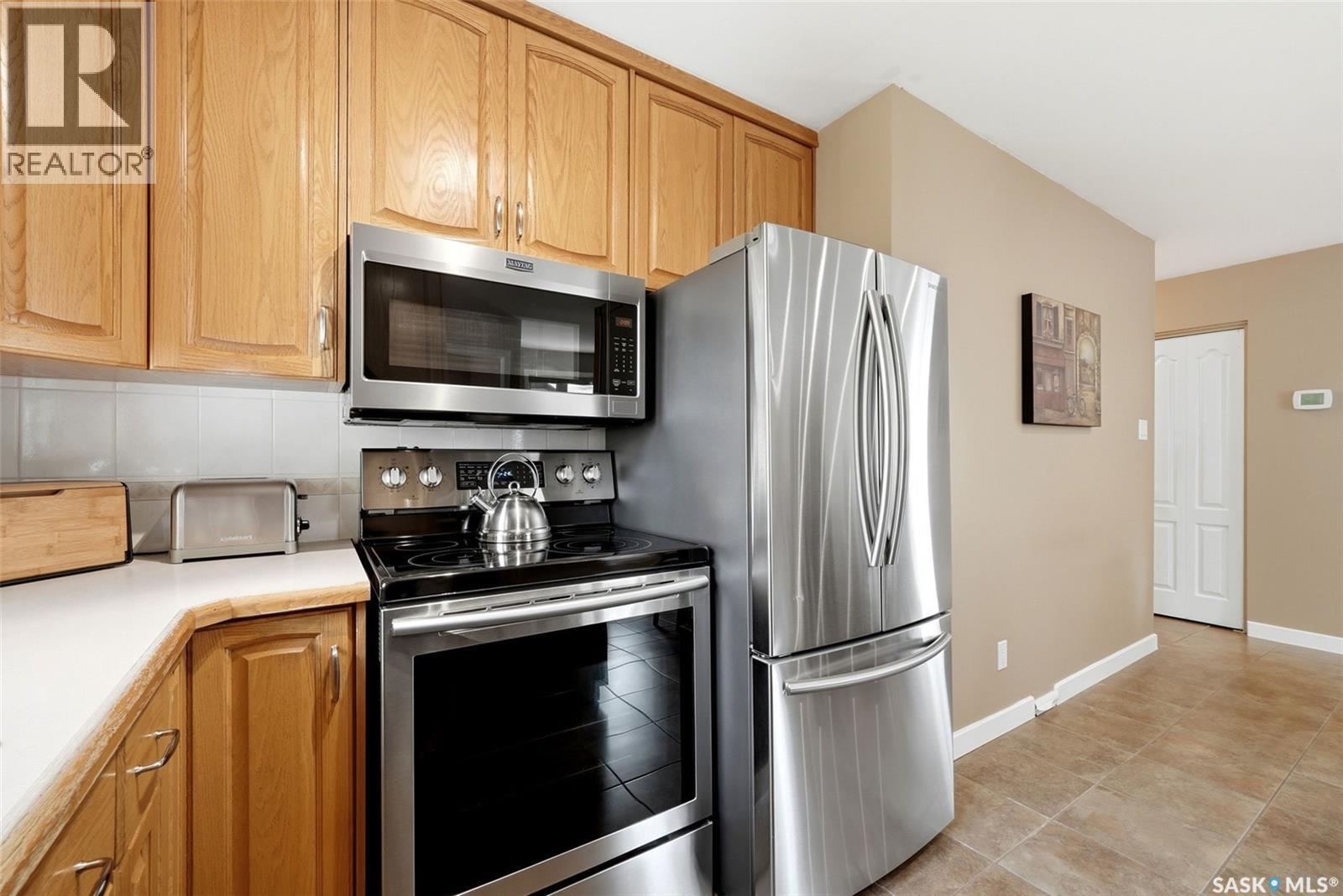 906 Hopkins Crescent N, Regina, Saskatchewan  S4X 2N3 - Photo 9 - SK046746