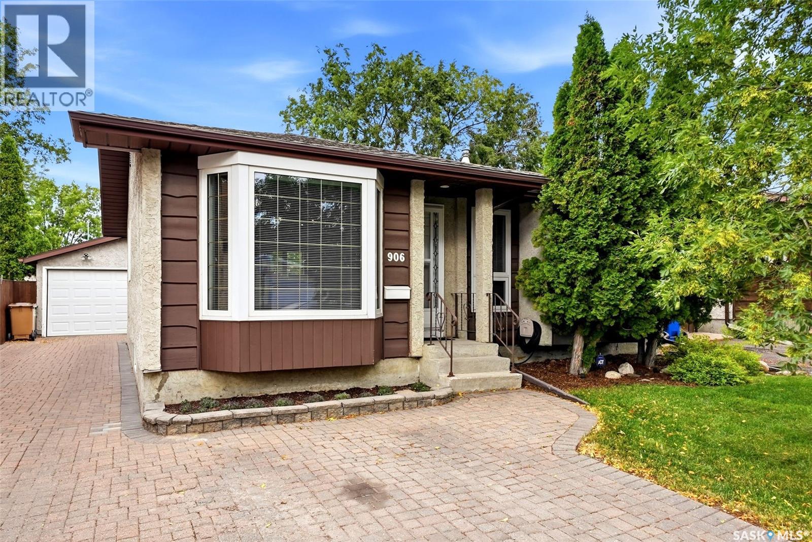 906 Hopkins Crescent N, Regina, Saskatchewan  S4X 2N3 - Photo 1 - SK046746