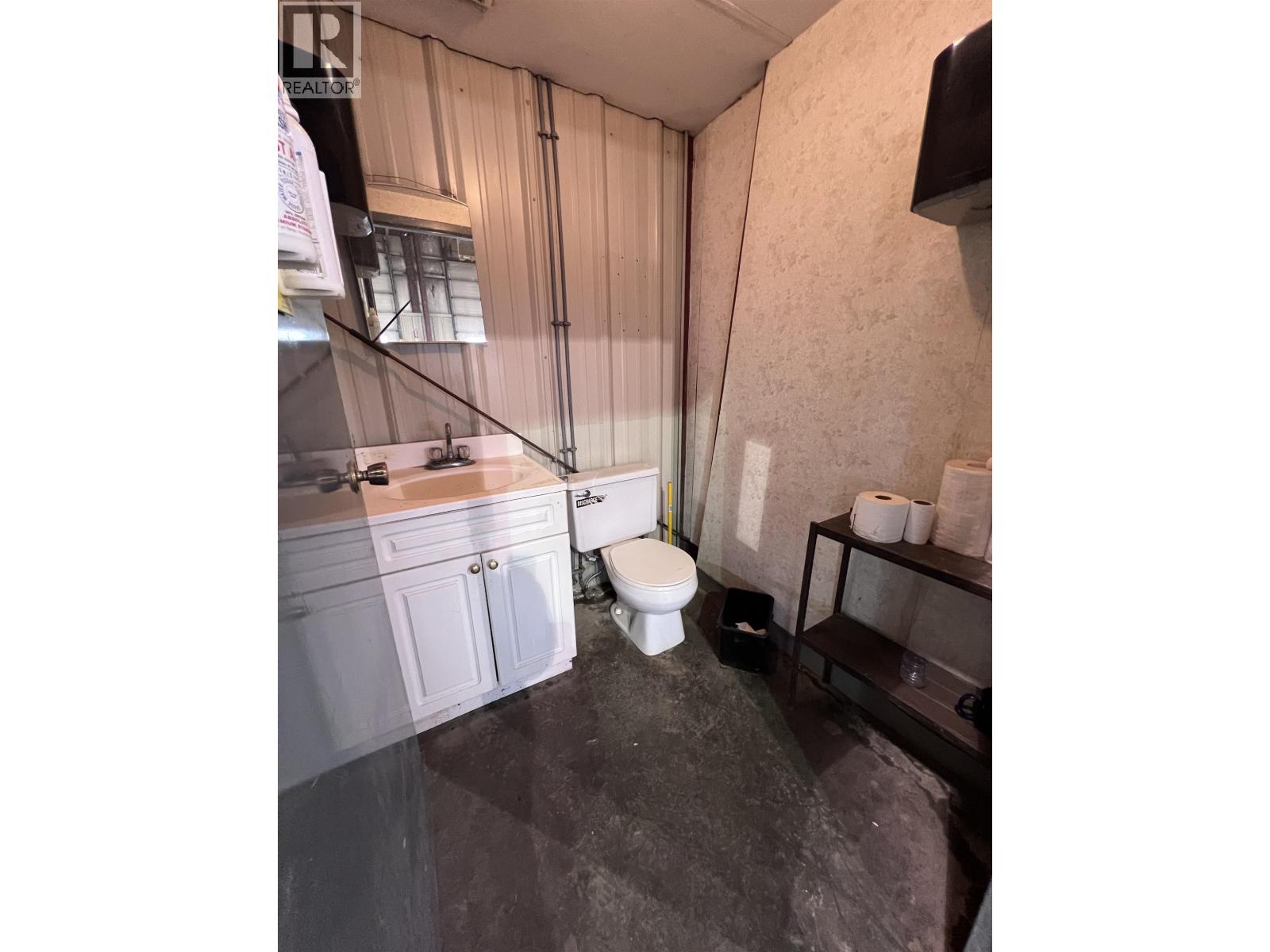 4603 48 Avenue, Fort Nelson, British Columbia  V0C 1R0 - Photo 8 - C8081527