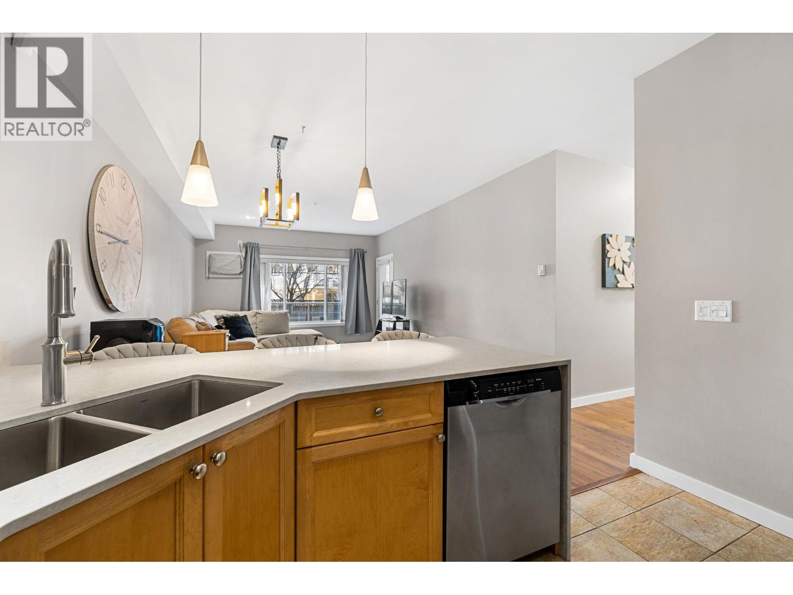 2120 Shannon Ridge Drive Unit# 105, West Kelowna, British Columbia V4T 2Z3 - Photo 8 - 10390439