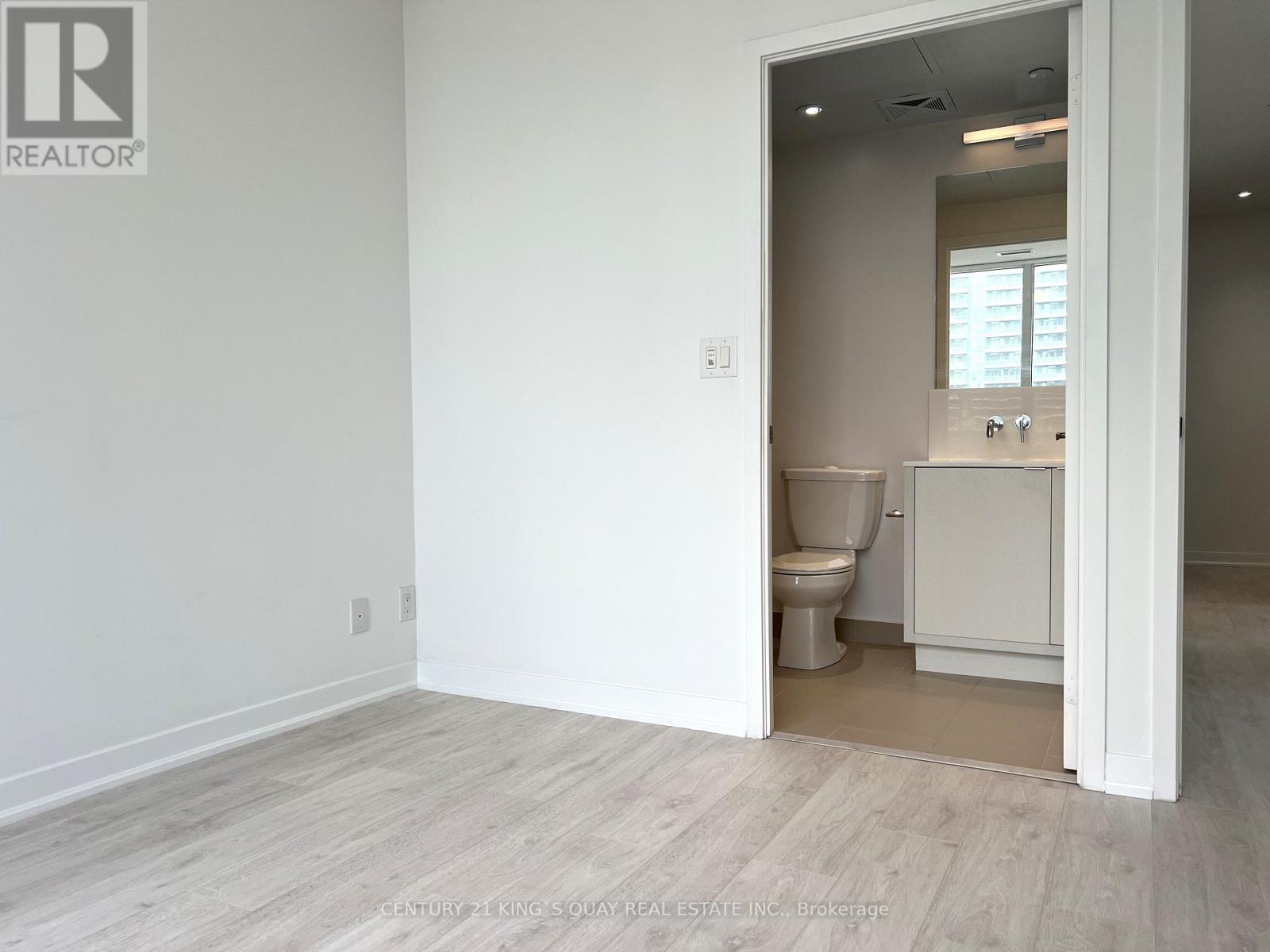 2804 - 100 Harbour Street, Toronto, Ontario  M5J 0B5 - Photo 20 - C13719236
