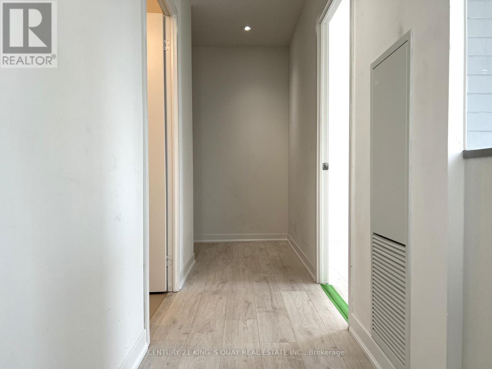 2804 - 100 Harbour Street, Toronto, Ontario  M5J 0B5 - Photo 4 - C13719236
