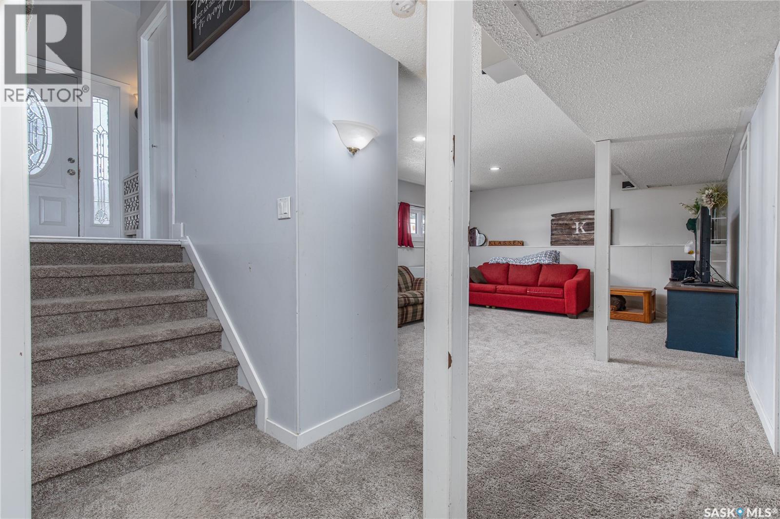 215 Cedar Crescent, Caronport, Saskatchewan  S0H 0S0 - Photo 32 - SK046842