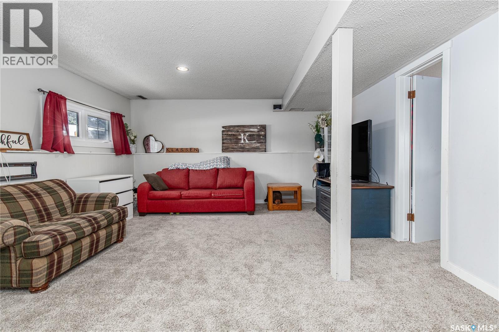 215 Cedar Crescent, Caronport, Saskatchewan  S0H 0S0 - Photo 33 - SK046842