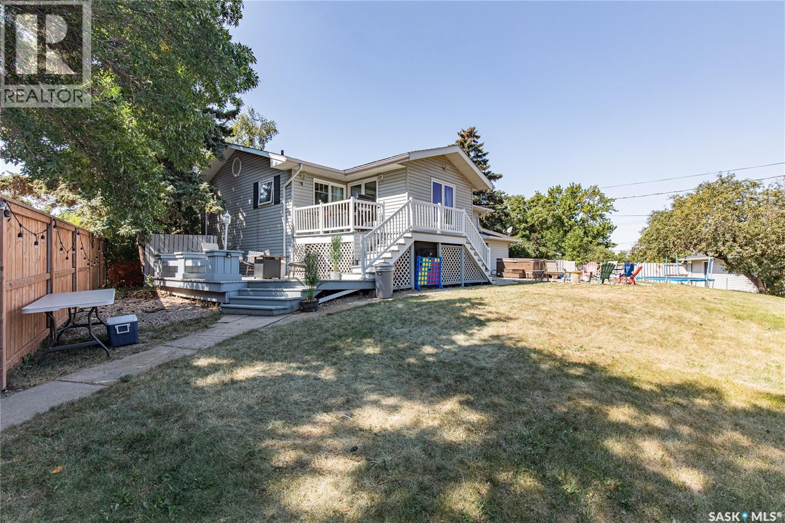 215 Cedar Crescent, Caronport, Saskatchewan  S0H 0S0 - Photo 52 - SK046842