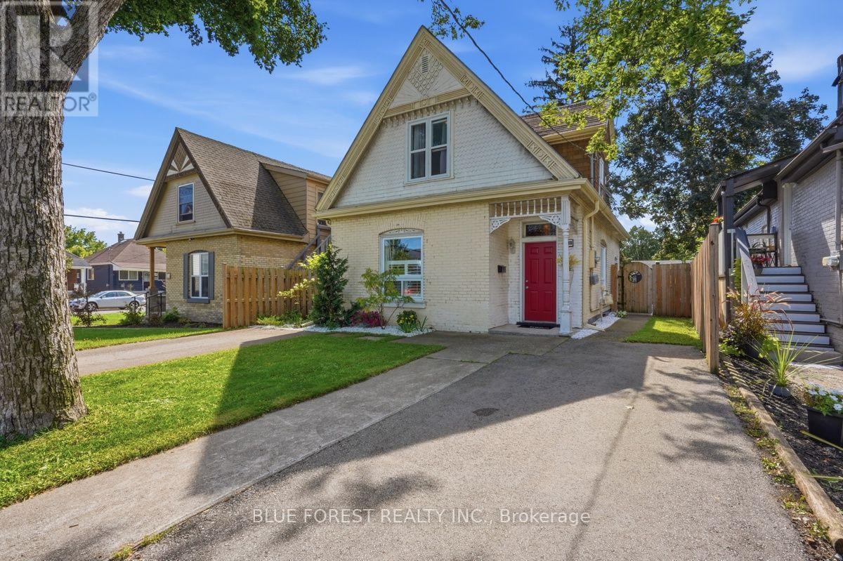 3 MARMORA STREET, London East, Ontario