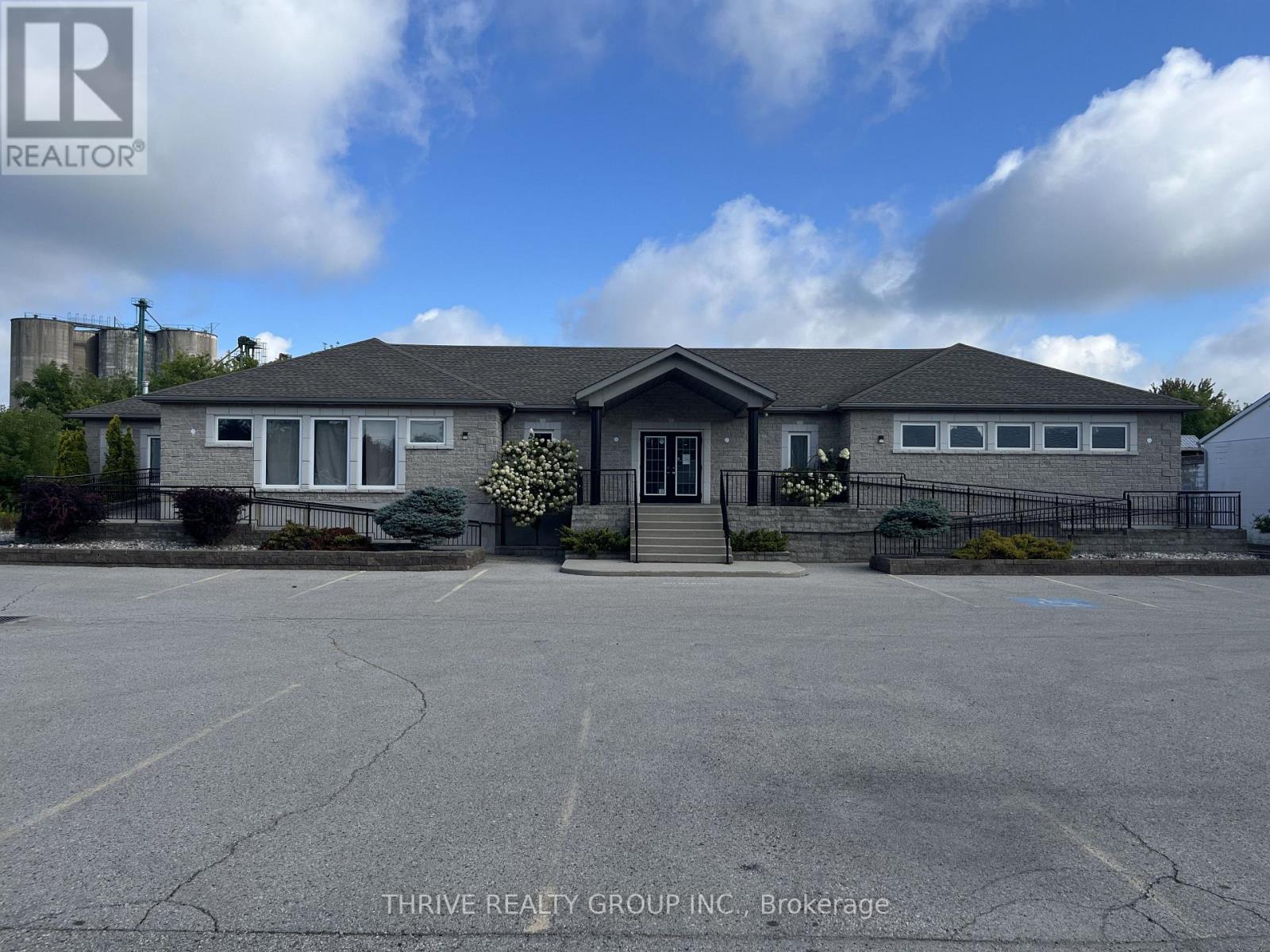 71 Maitland Terrace, Strathroy-Caradoc, Ontario  N7G 1L2 - Photo 3 - X13719594