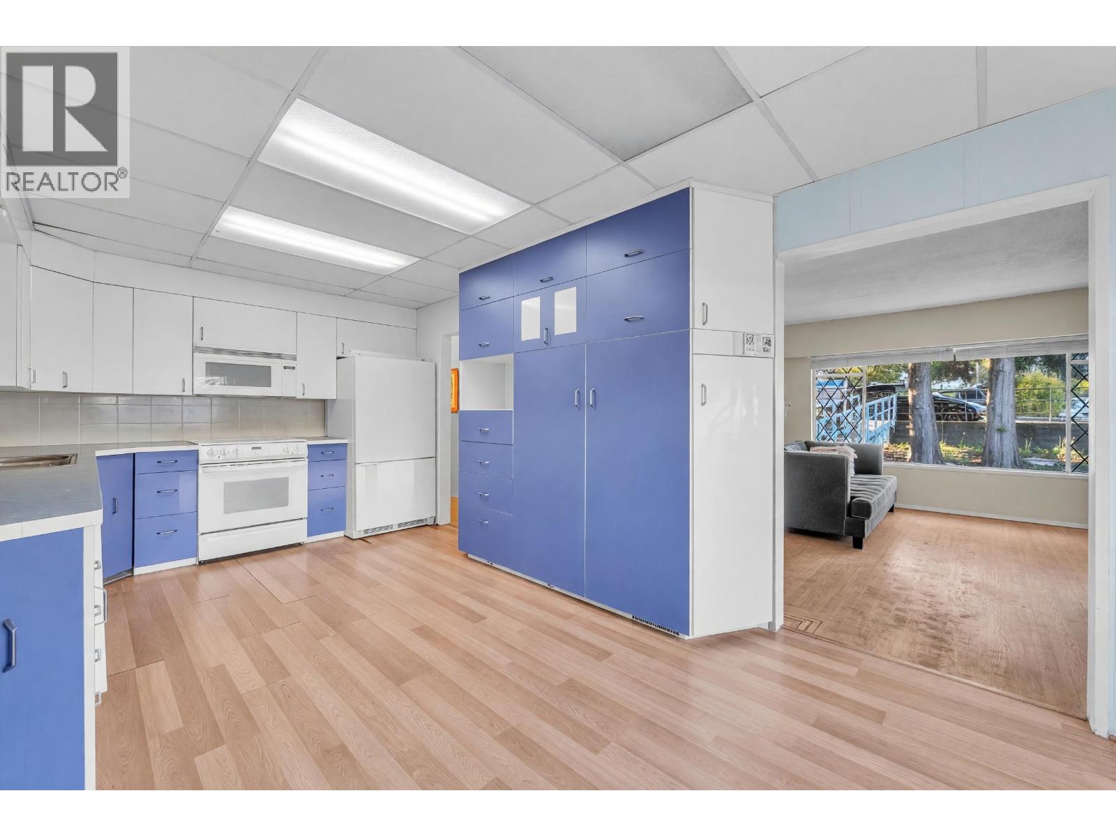 1144 Rochester Avenue, Coquitlam, British Columbia  V3K 2X4 - Photo 8 - R3126488