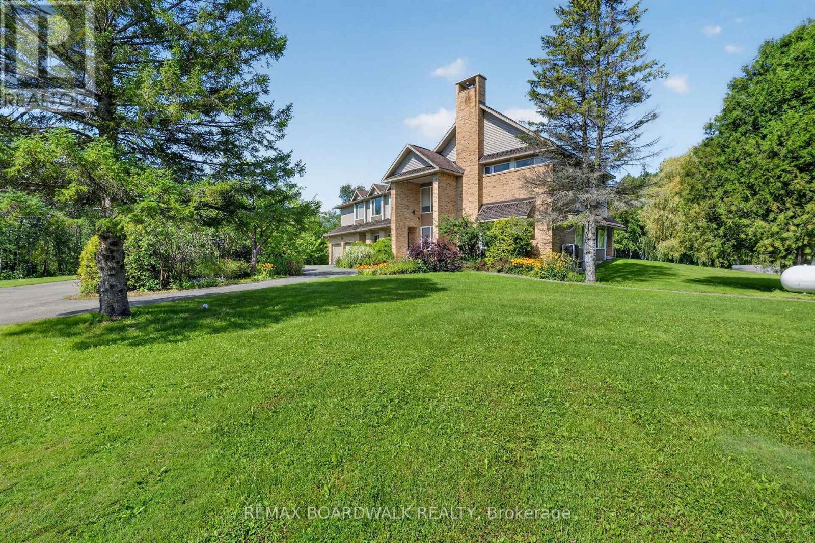 2437 Devine Road, Ottawa, Ontario  K0A 3H0 - Photo 1 - X13719526
