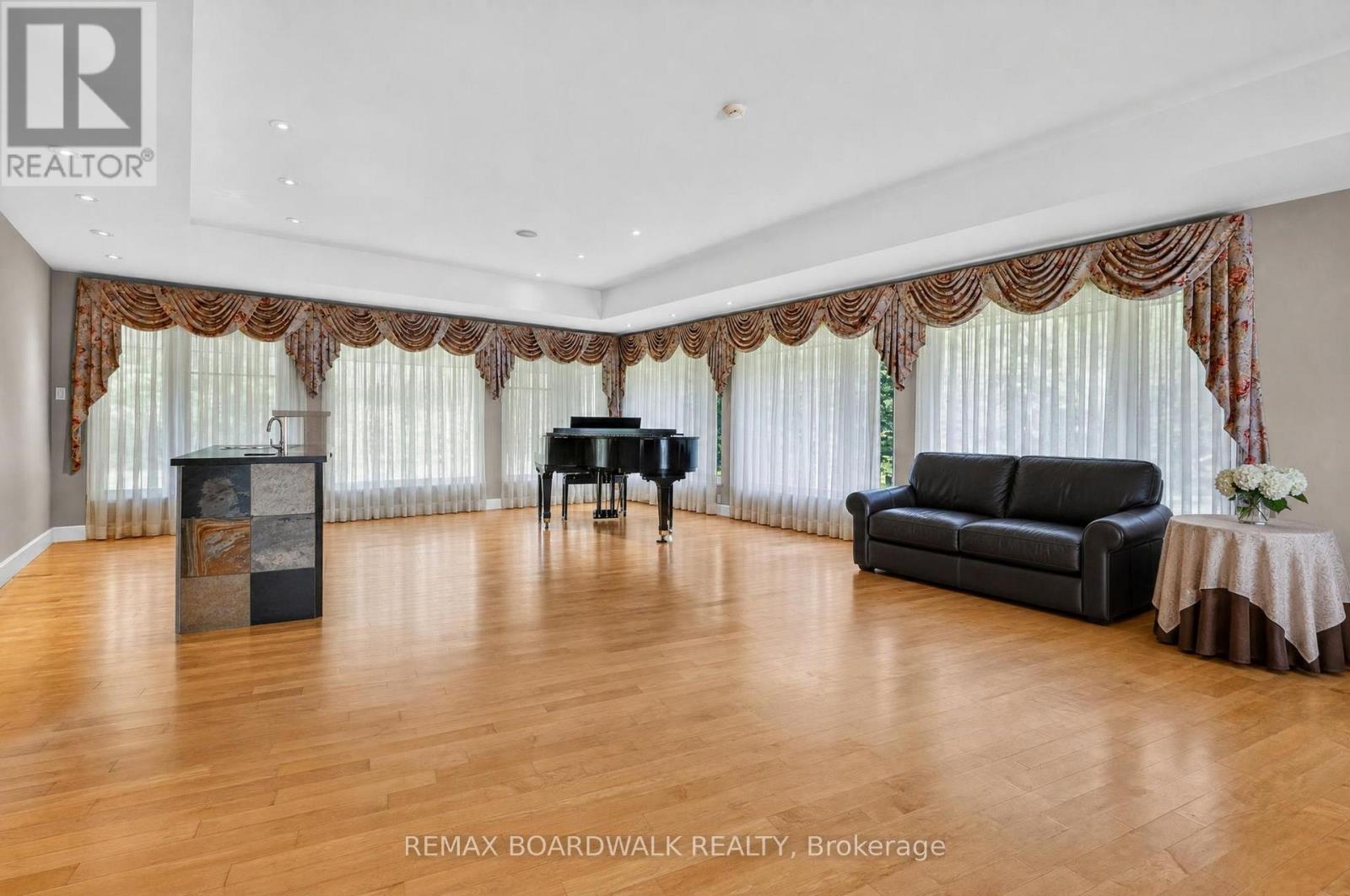2437 Devine Road, Ottawa, Ontario  K0A 3H0 - Photo 4 - X13719526