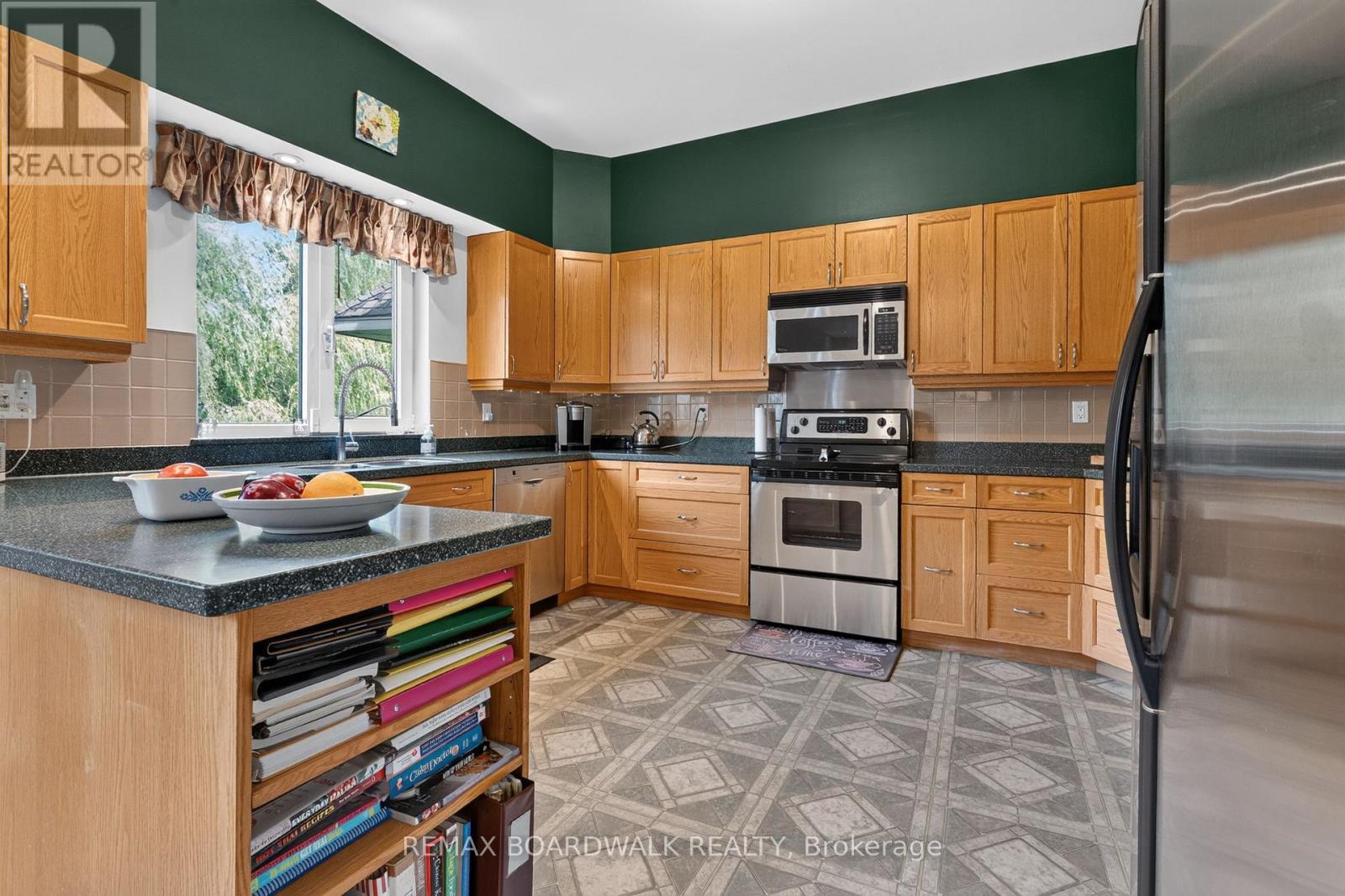 2437 Devine Road, Ottawa, Ontario  K0A 3H0 - Photo 6 - X13719526