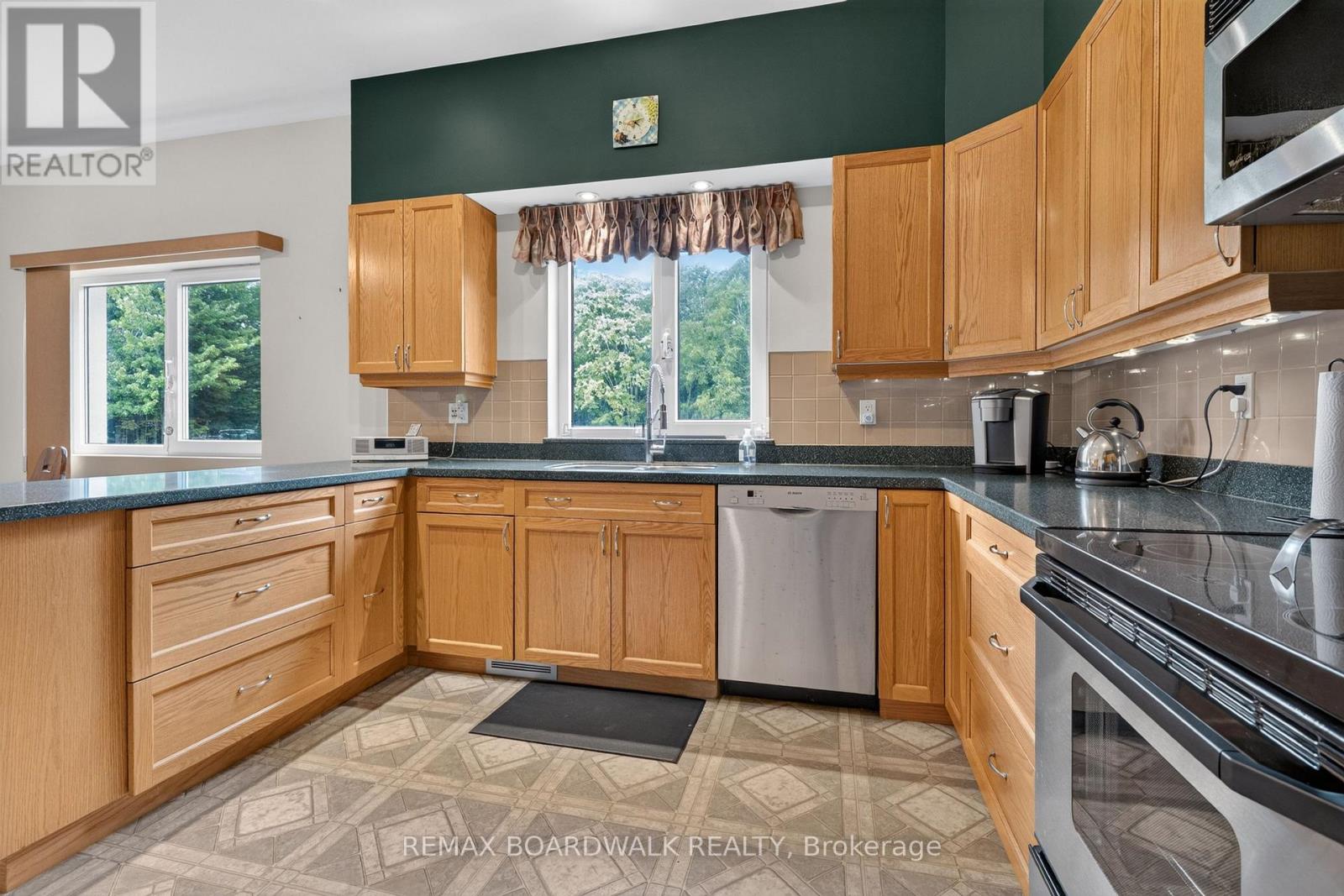 2437 Devine Road, Ottawa, Ontario  K0A 3H0 - Photo 7 - X13719526