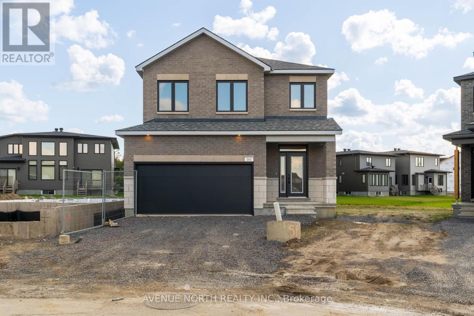 263 Ginebik Way, Ottawa, Ontario  K1X 0H5 - Photo 1 - X13719532