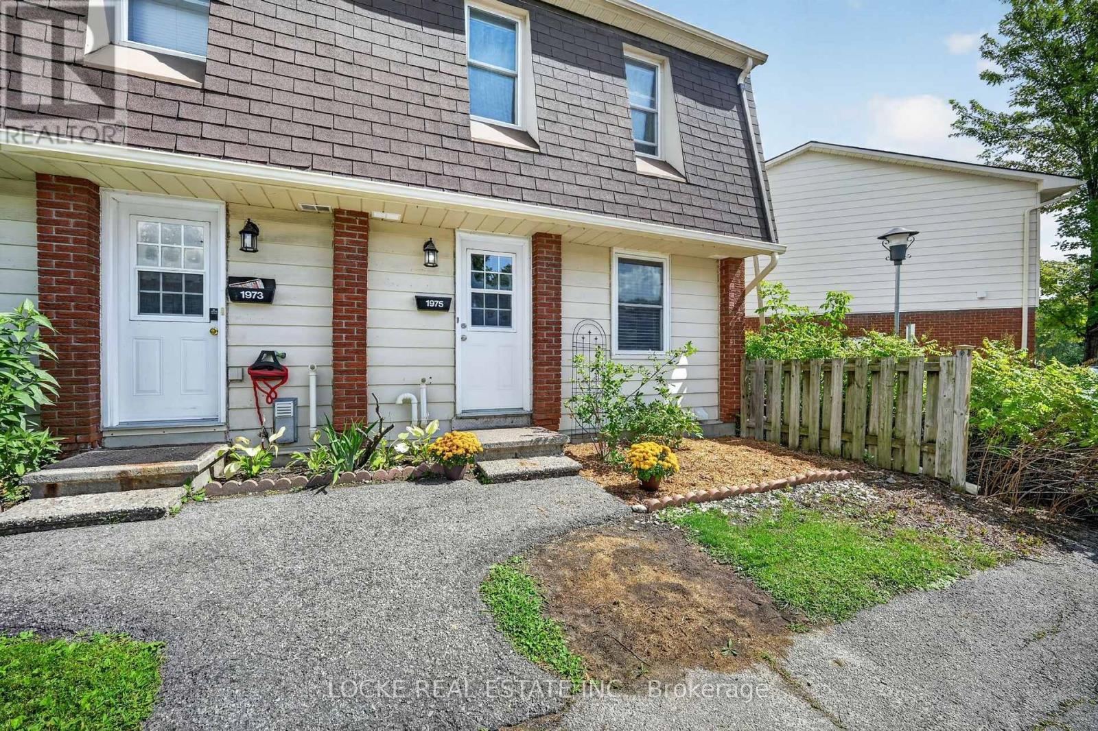 28 - 1975 Fairglen Mews, Ottawa, Ontario  K1B 5A5 - Photo 44 - X13719578