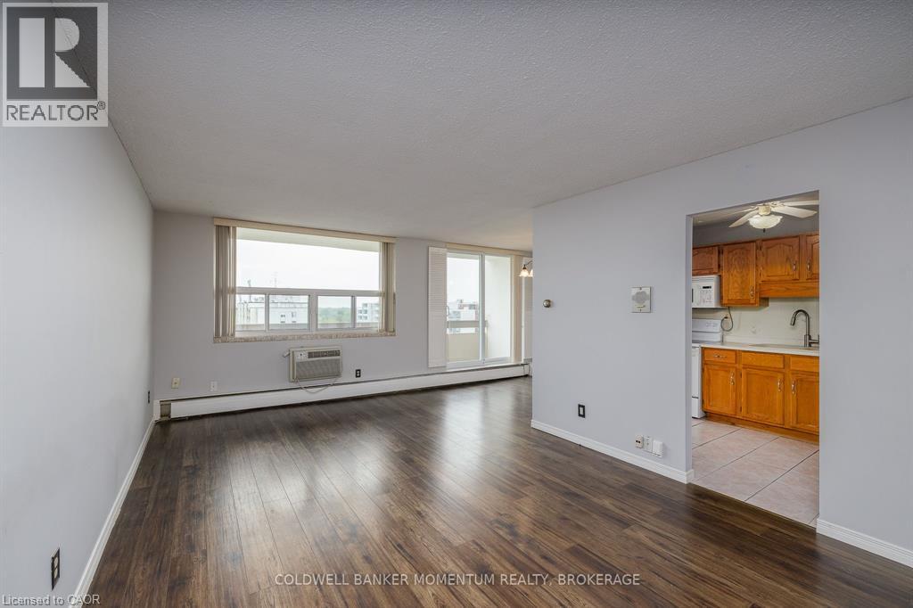 365 Geneva Street Unit# 1002, St. Catharines, Ontario  L2N 5S7 - Photo 4 - 40858025