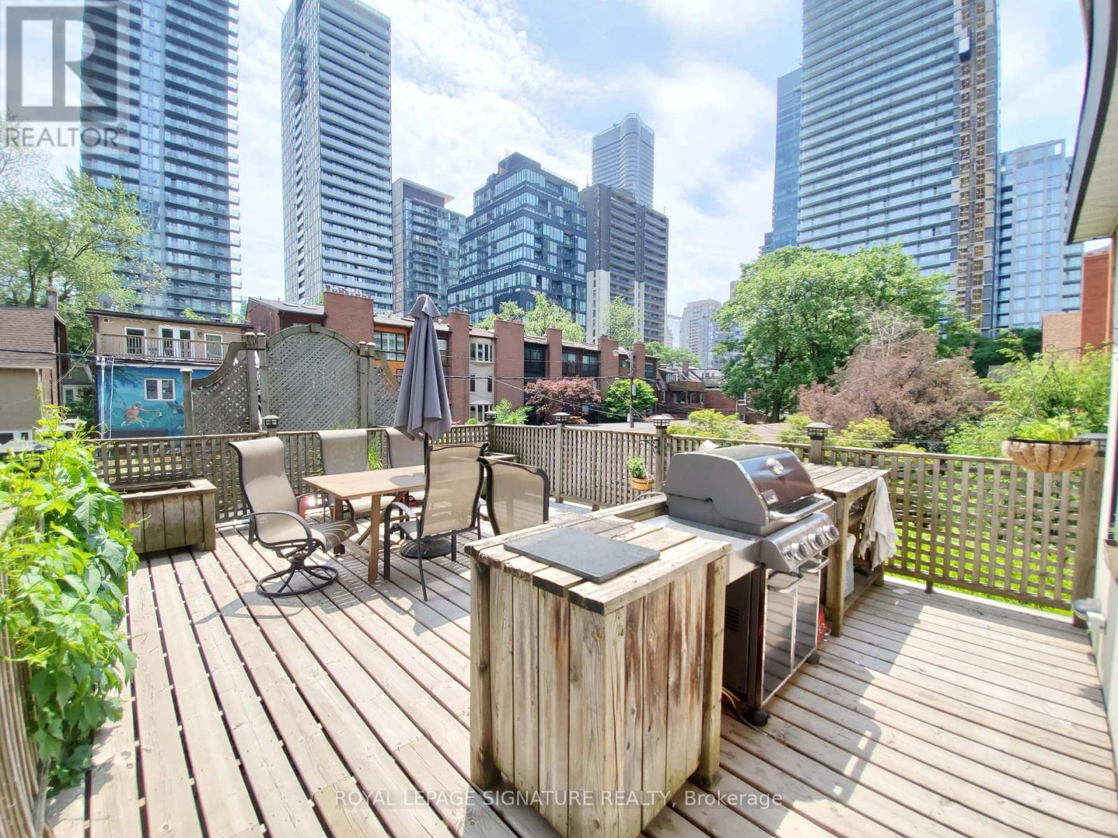 Upper - 47 Gloucester Street, Toronto, Ontario  M4Y 1L8 - Photo 14 - C13719496