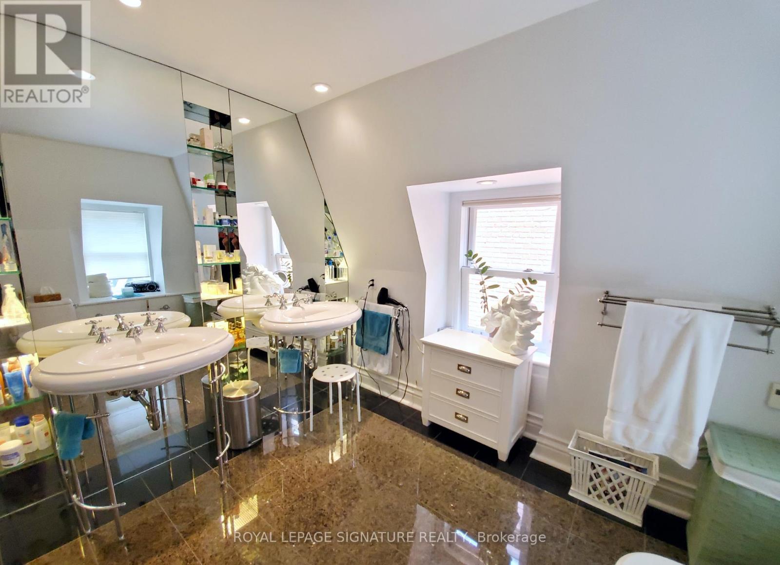Upper - 47 Gloucester Street, Toronto, Ontario  M4Y 1L8 - Photo 21 - C13719496