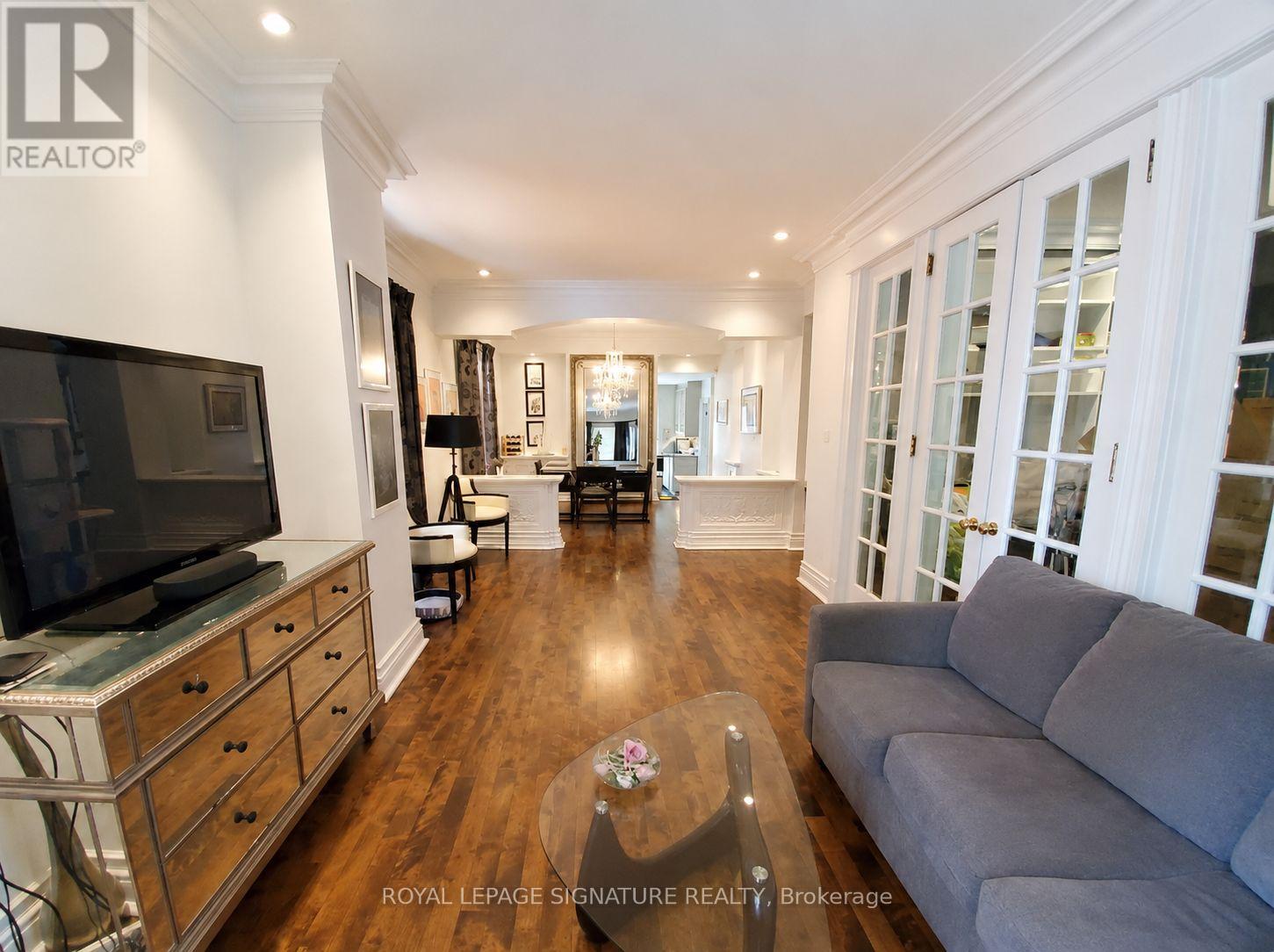 Upper - 47 Gloucester Street, Toronto, Ontario  M4Y 1L8 - Photo 7 - C13719496