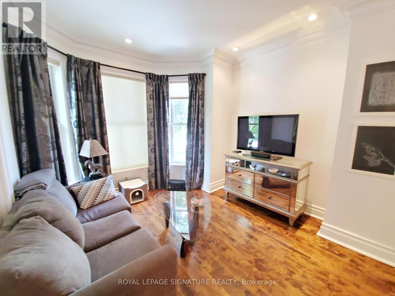 Upper - 47 Gloucester Street, Toronto, Ontario  M4Y 1L8 - Photo 8 - C13719496