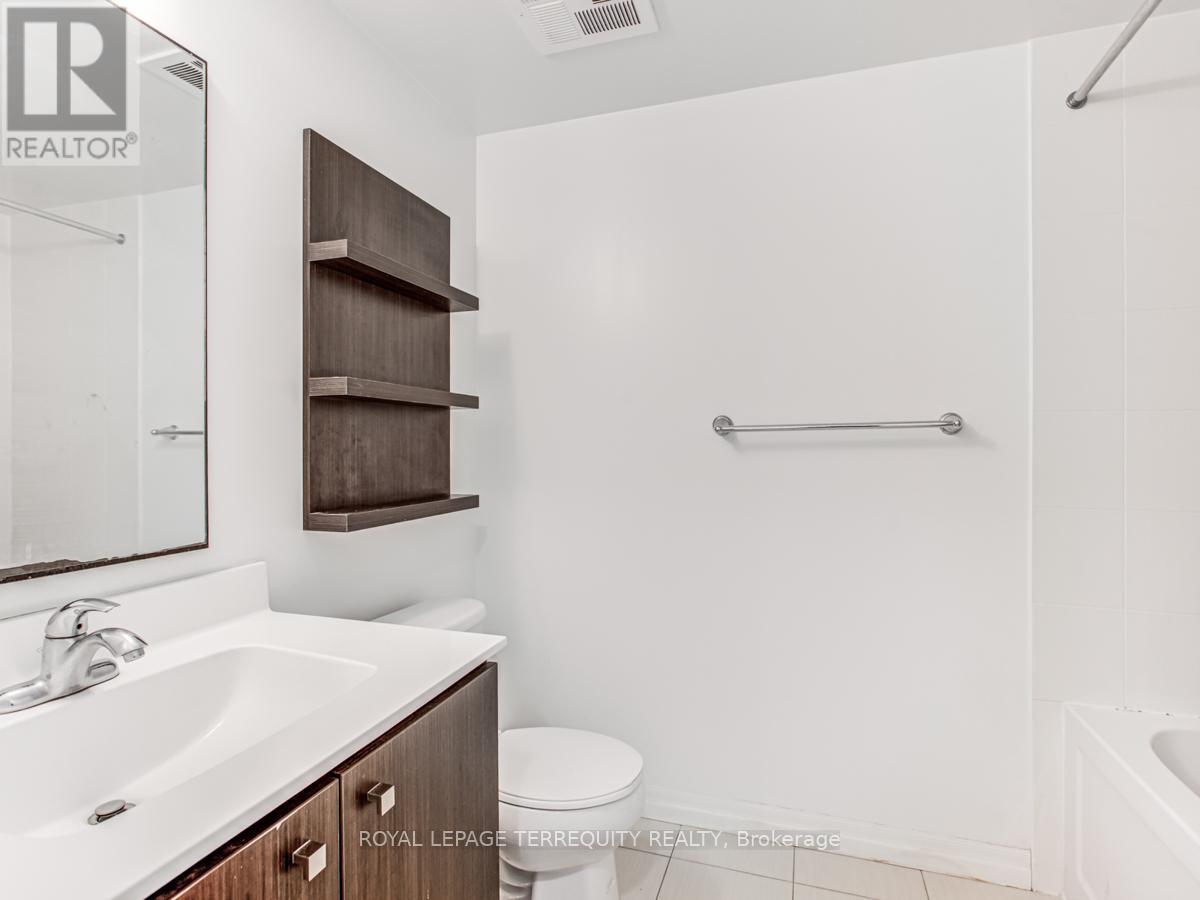 2202 - 2015 Sheppard Avenue E, Toronto, Ontario  M2J 1W6 - Photo 5 - C13719528