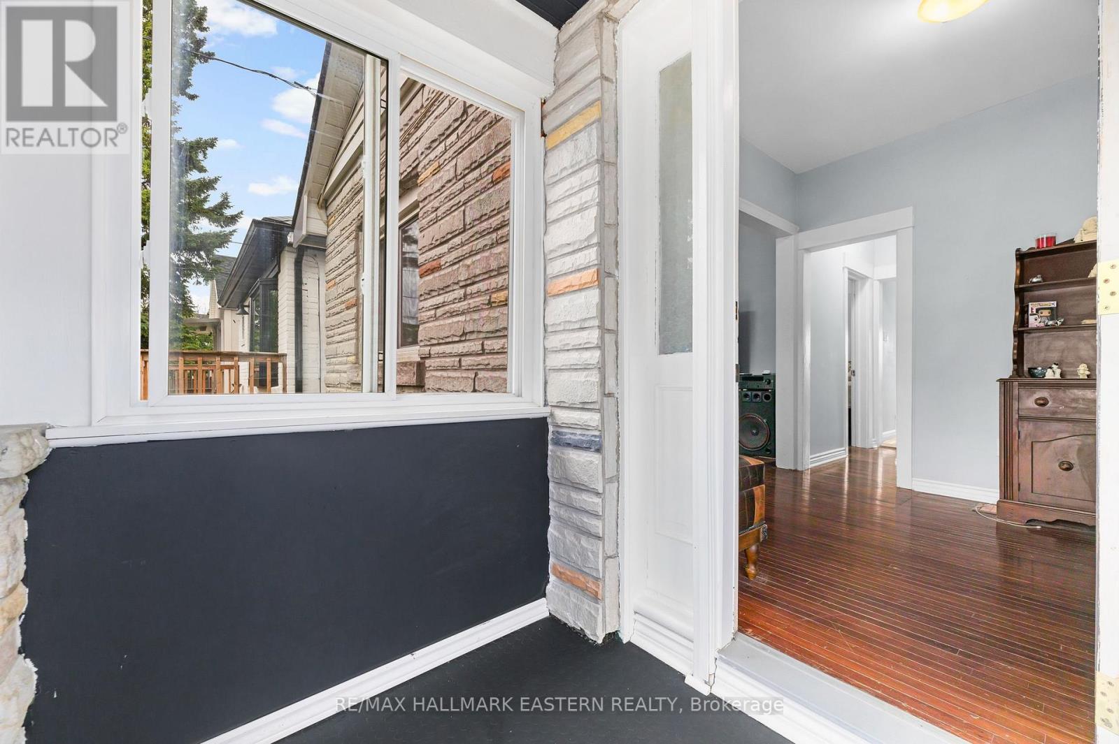 87 Craiglee Drive, Toronto, Ontario  M1N 2M6 - Photo 5 - E13479630
