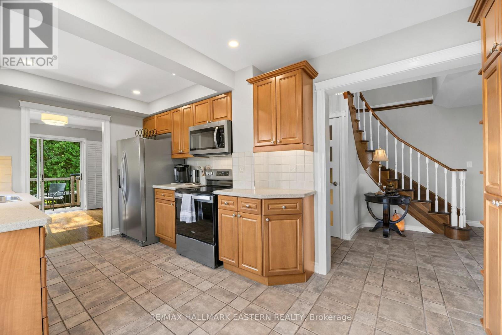 51 Lyndale Crescent, Clarington, Ontario  L1E 1W6 - Photo 6 - E13621892