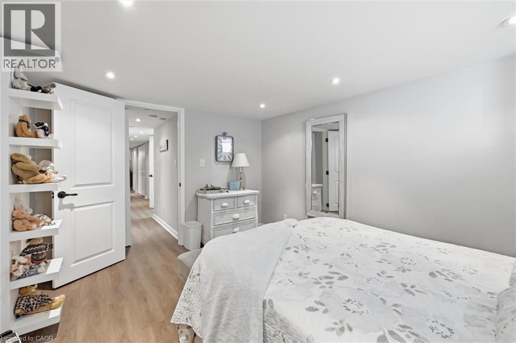 6 Kerman Avenue, Grimsby, Ontario  L3M 3W4 - Photo 35 - 40858895