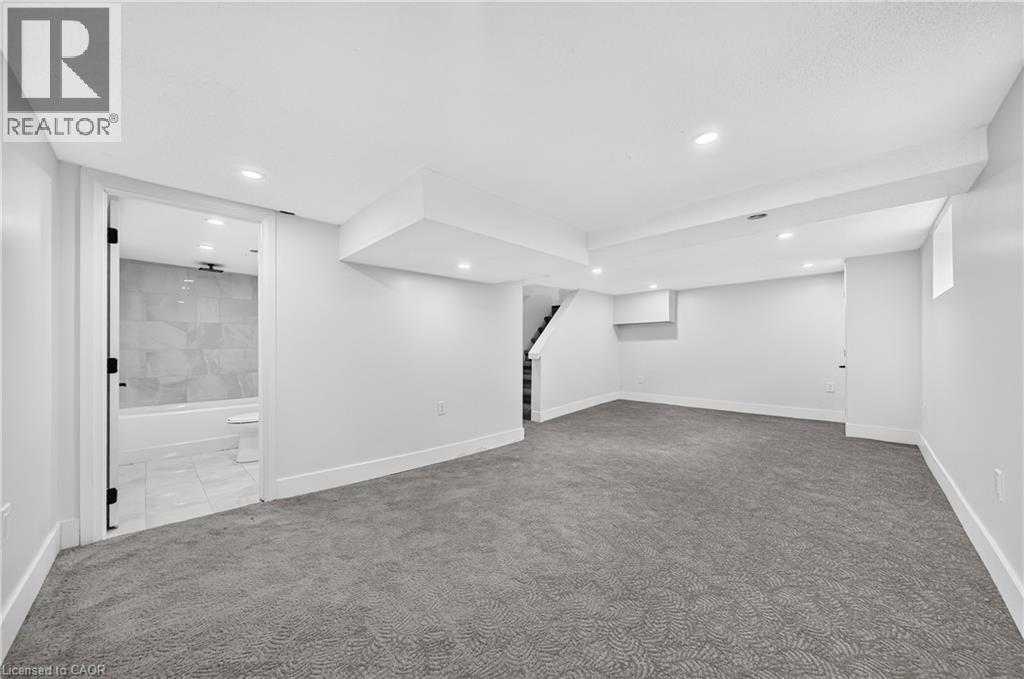 12 Admiral Road, St. Catharines, Ontario  L2P 1G5 - Photo 35 - 40858808