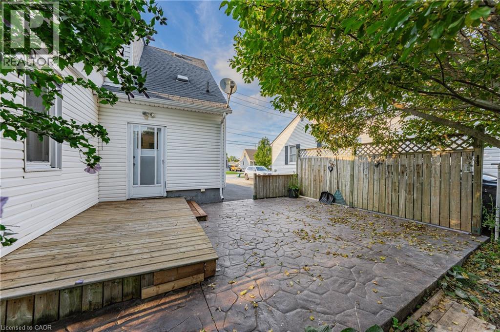 12 Admiral Road, St. Catharines, Ontario  L2P 1G5 - Photo 37 - 40858808