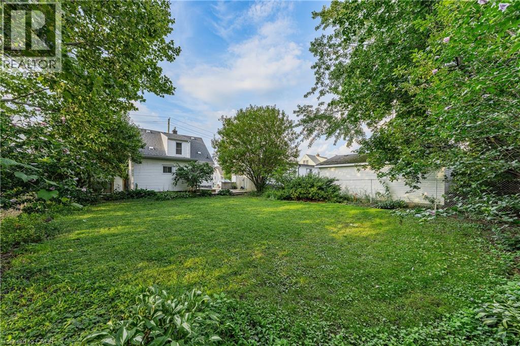 12 Admiral Road, St. Catharines, Ontario  L2P 1G5 - Photo 41 - 40858808