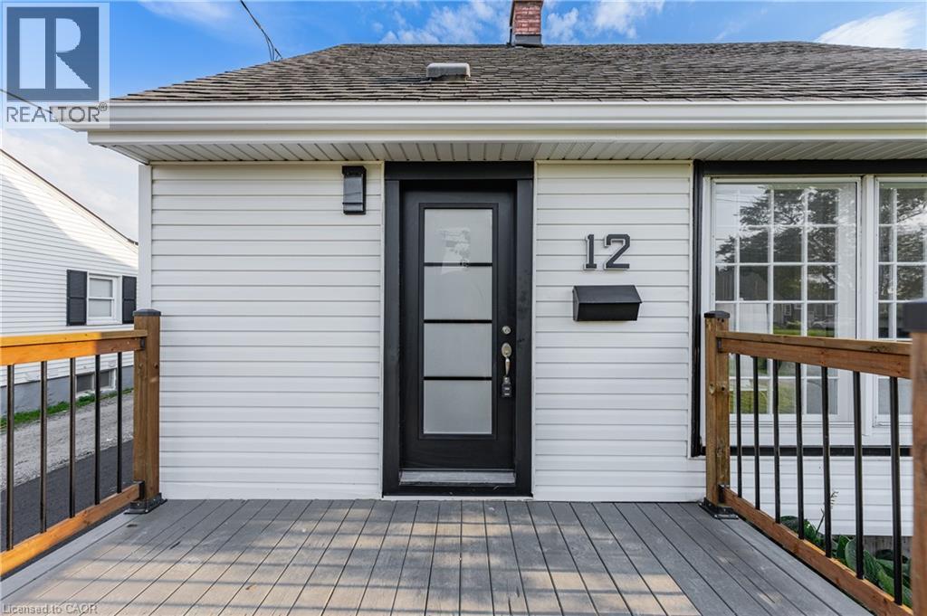 12 Admiral Road, St. Catharines, Ontario  L2P 1G5 - Photo 6 - 40858808
