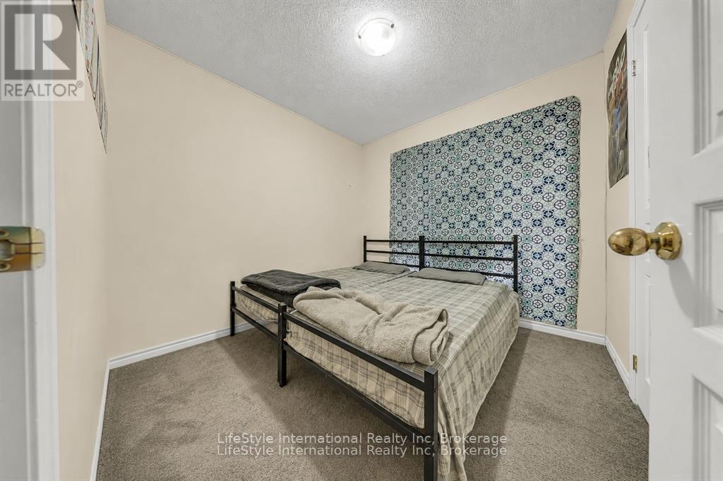 87 - 88 Decorso Drive, Guelph, Ontario  N1L 0A9 - Photo 8 - X13719506