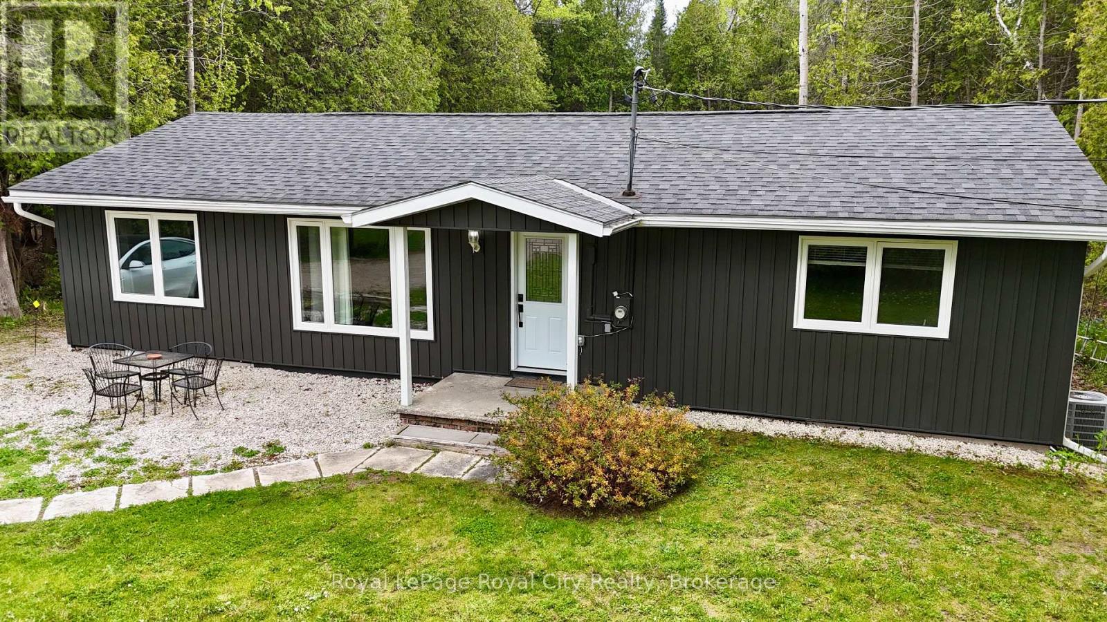 7221 6 Highway, Northern Bruce Peninsula, Ontario  N0H 2R0 - Photo 2 - X13719524