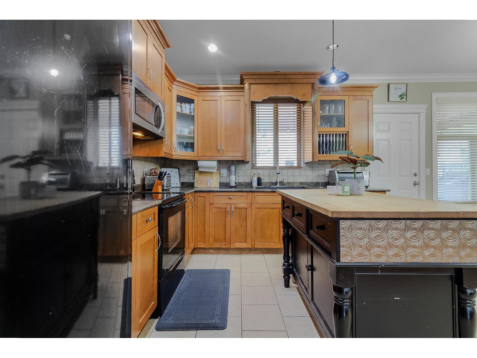 46225 Kermode Crescent, Promontory, Chilliwack, British Columbia  V2R 0C7 - Photo 4 - R3159366