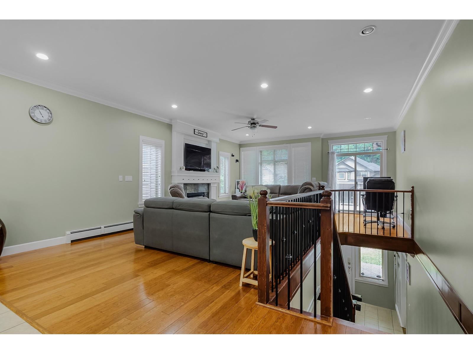 46225 Kermode Crescent, Promontory, Chilliwack, British Columbia  V2R 0C7 - Photo 11 - R3159366