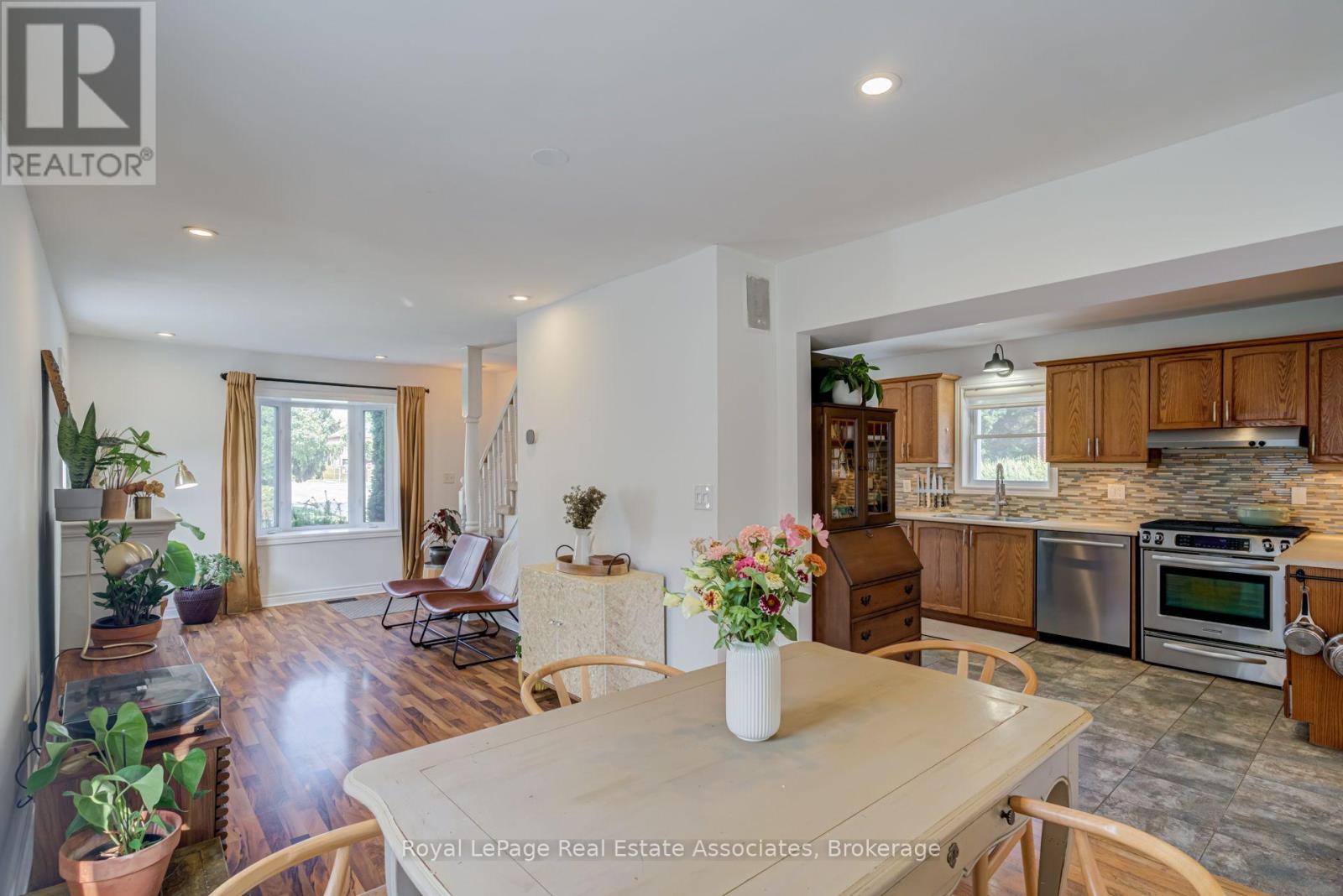 889 Third Street, Mississauga, Ontario  L5E 1C2 - Photo 14 - W13719468