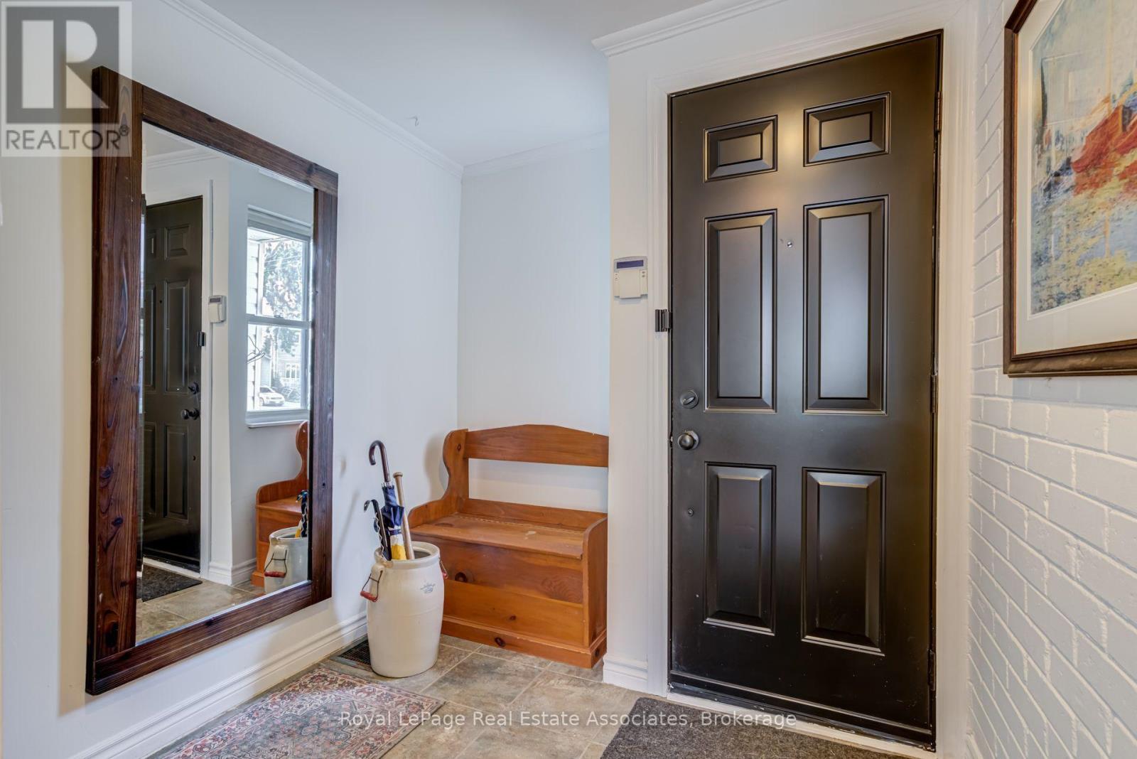 889 Third Street, Mississauga, Ontario  L5E 1C2 - Photo 6 - W13719468
