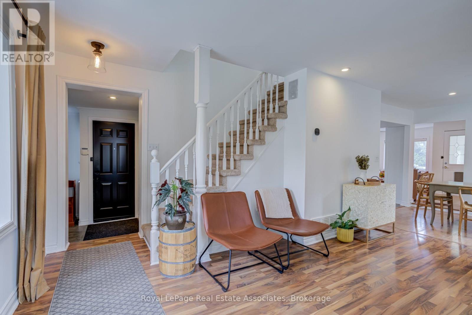 889 Third Street, Mississauga, Ontario  L5E 1C2 - Photo 9 - W13719468